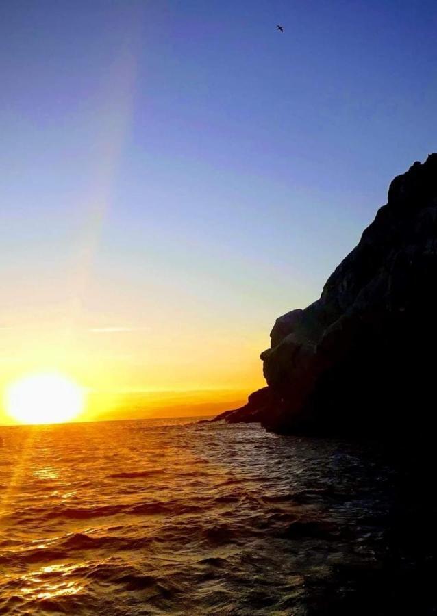 De Frente Para O Caribe Brasileiro. Arraial do Cabo Esterno foto